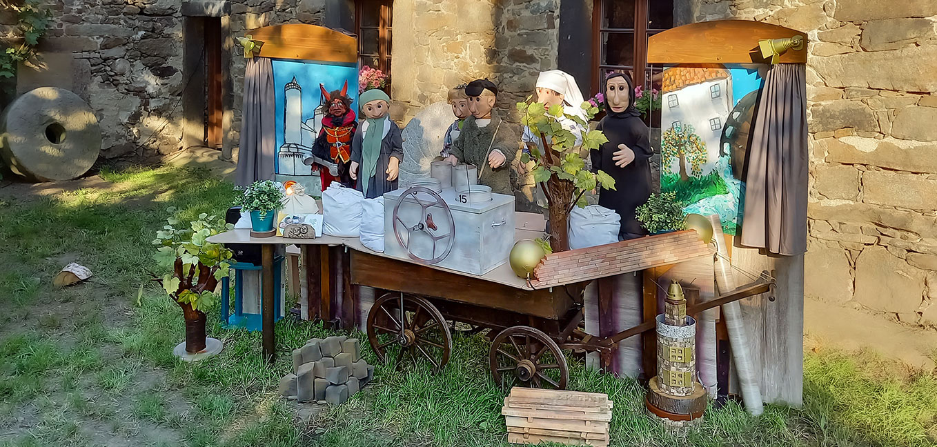 Mobile Bühne - Puppentheater Die sagenhafte 48